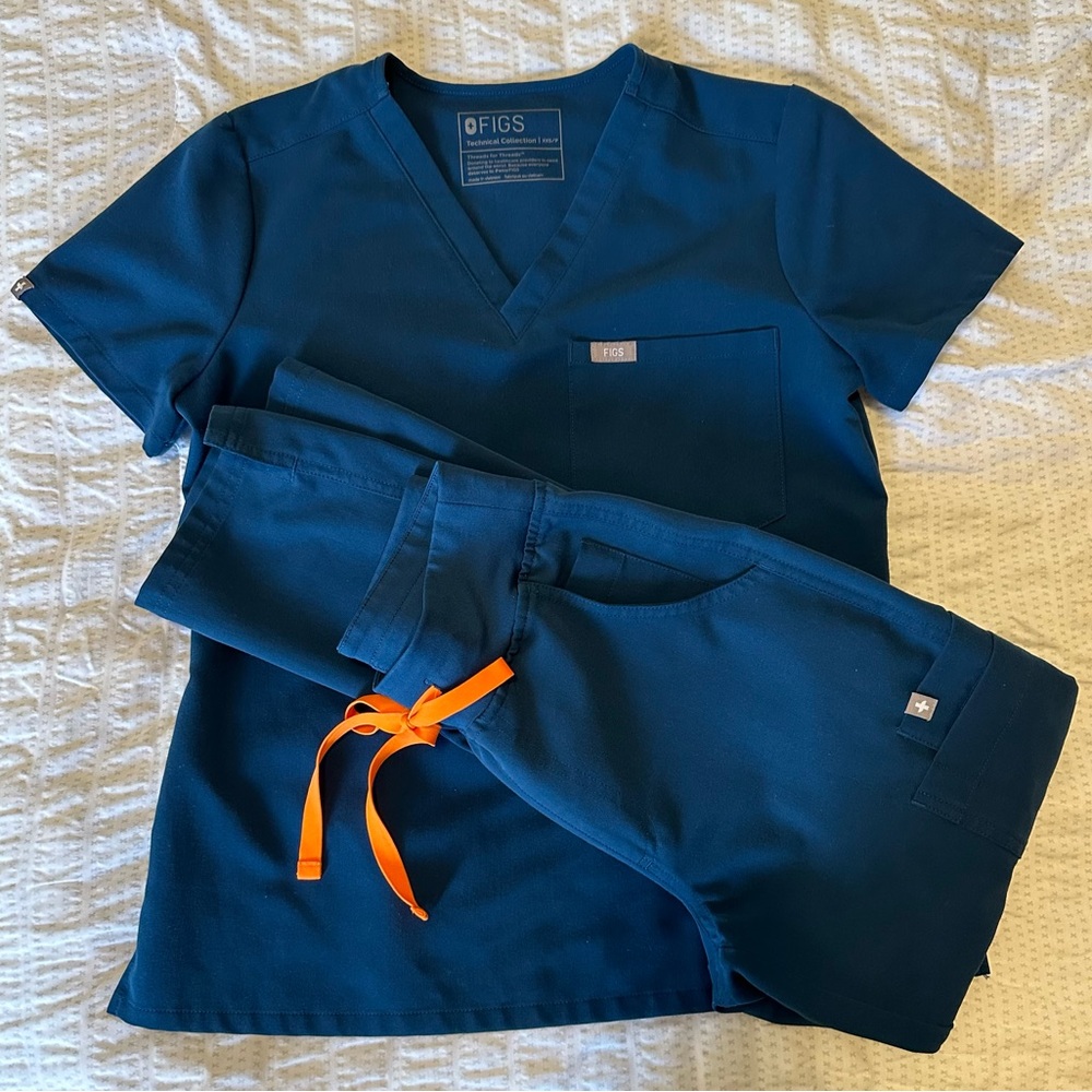 FIGS XXS/P High Waisted Scrubs Set in Deep Reef (LIMITED EDITION COLOR)